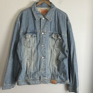 GUESS Mens Blue Denim Trucker Jacket Size 3XL Nice Fade Logo Pockets
